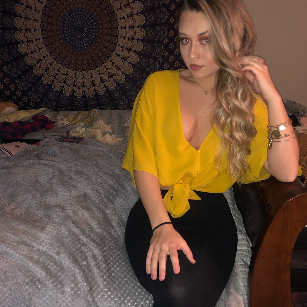 Meet your Posher, Brittney